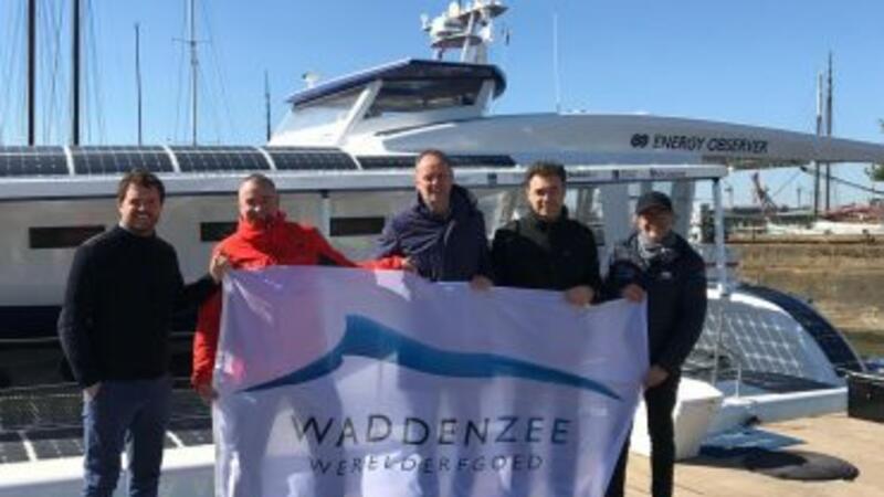foto: Rijkswaterstaat en Programma naar een Rijke Waddenzee heten de Energy Observer welkom in het Werelderfgoed Waddenzee